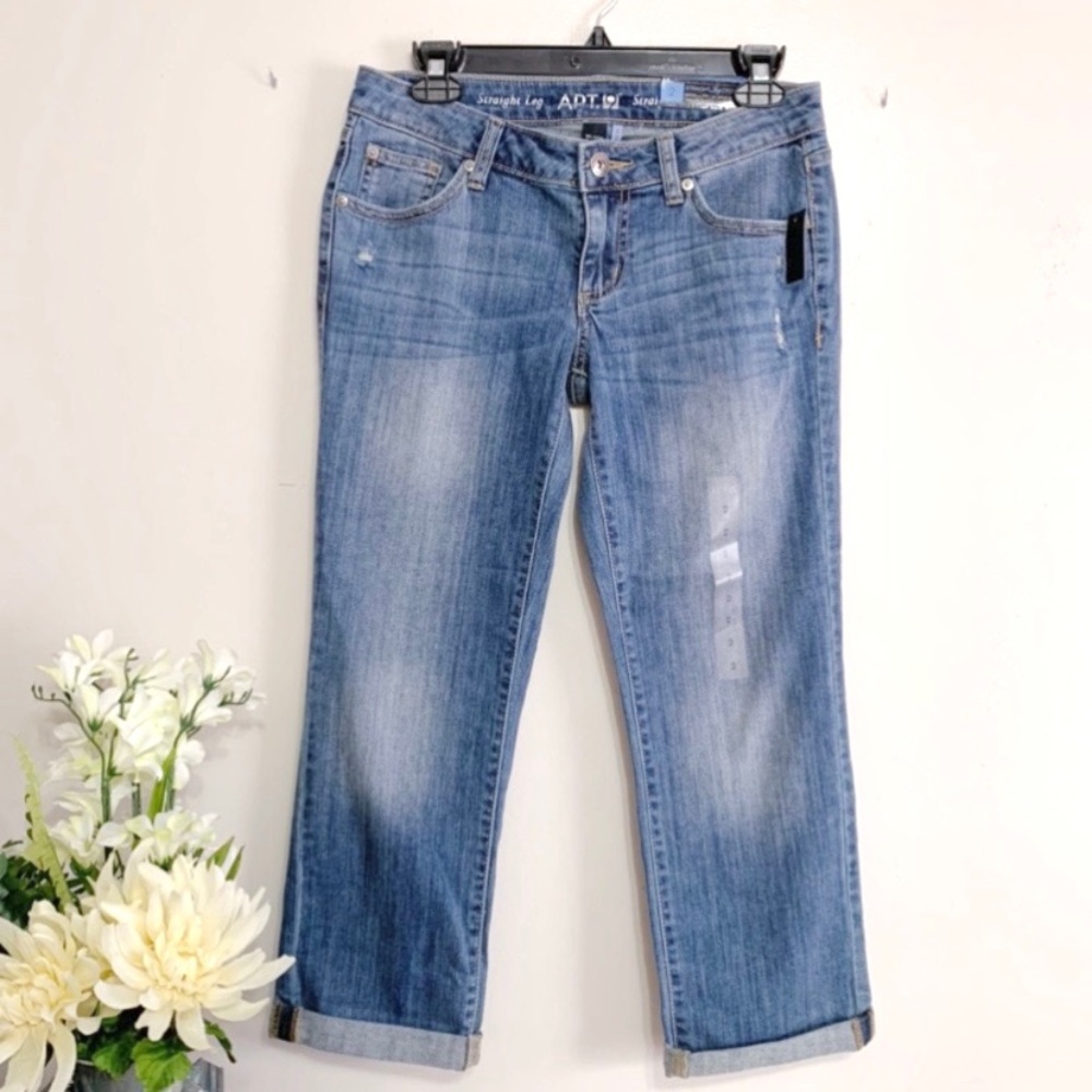 Apt.9 Women's Modern Fit Straight Leg Crop Cuffed Jeans